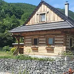 Casa de Férias Drevenica *
